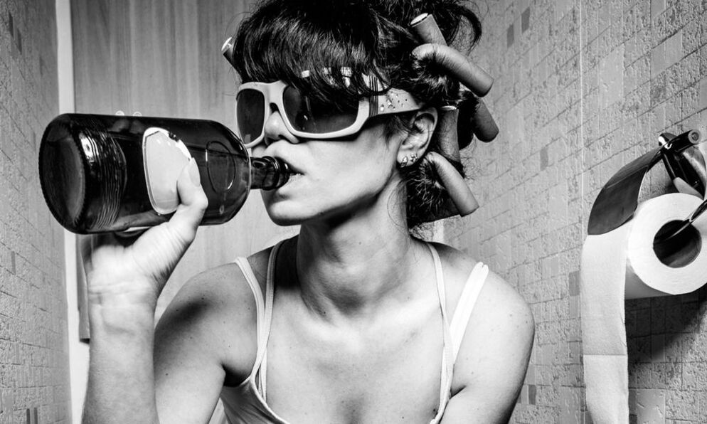 Alkohola meitenes lietošana